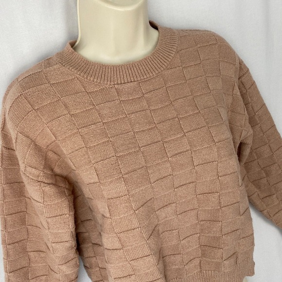 Poof Apparel Sweater Womens Medium Blush Dusty Pink Cropped Soft Girl Checkered - Picture 2 of 10